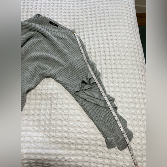 Simplee Gray Ruffle Sleeve Sweater - Picture 10 of 10